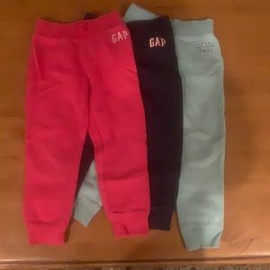 Set of 3 Gap girls sweatpants!